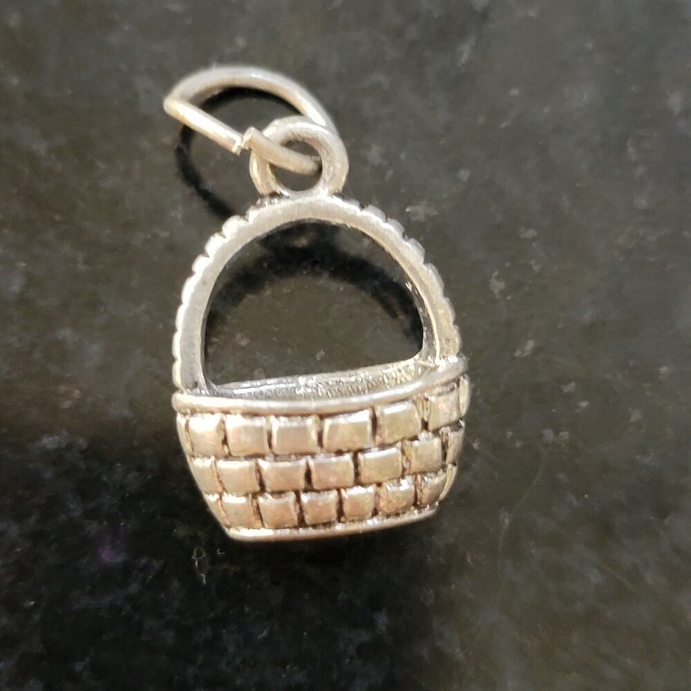 Silver Tone Woven Basket Charm Pendant Tiny Handbag Purse Picnic Easter Style